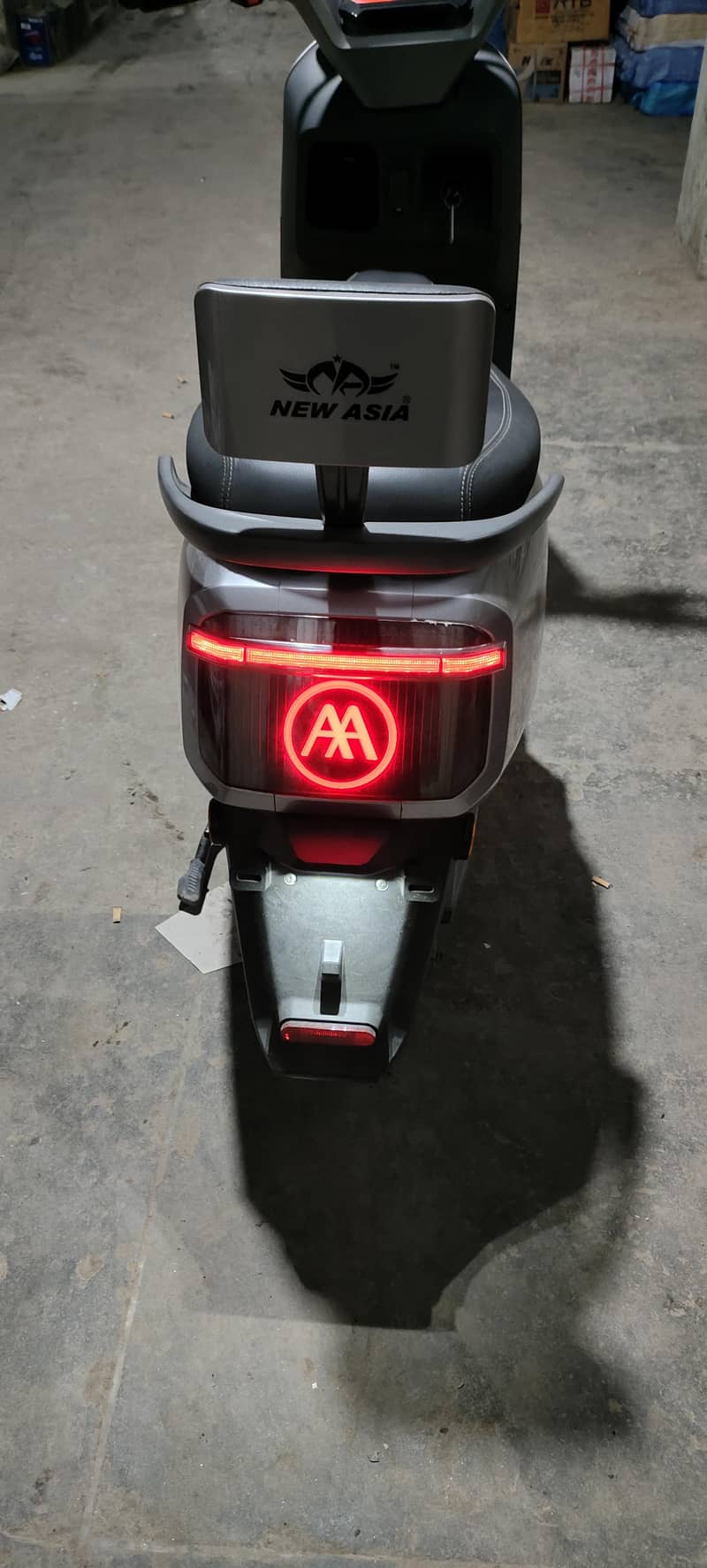 brand new 700km driven 1