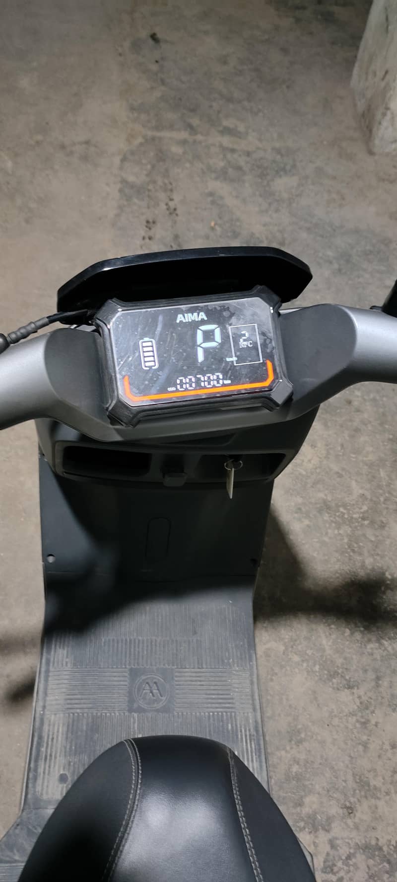 brand new 700km driven 3