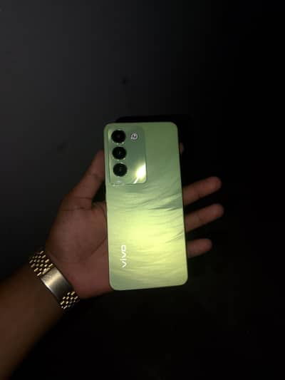 Vivo Y100
