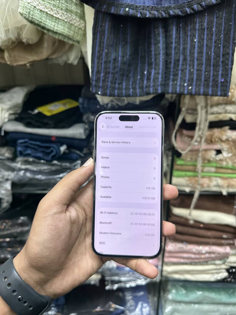 Apple iPhone 15 Pro 1
