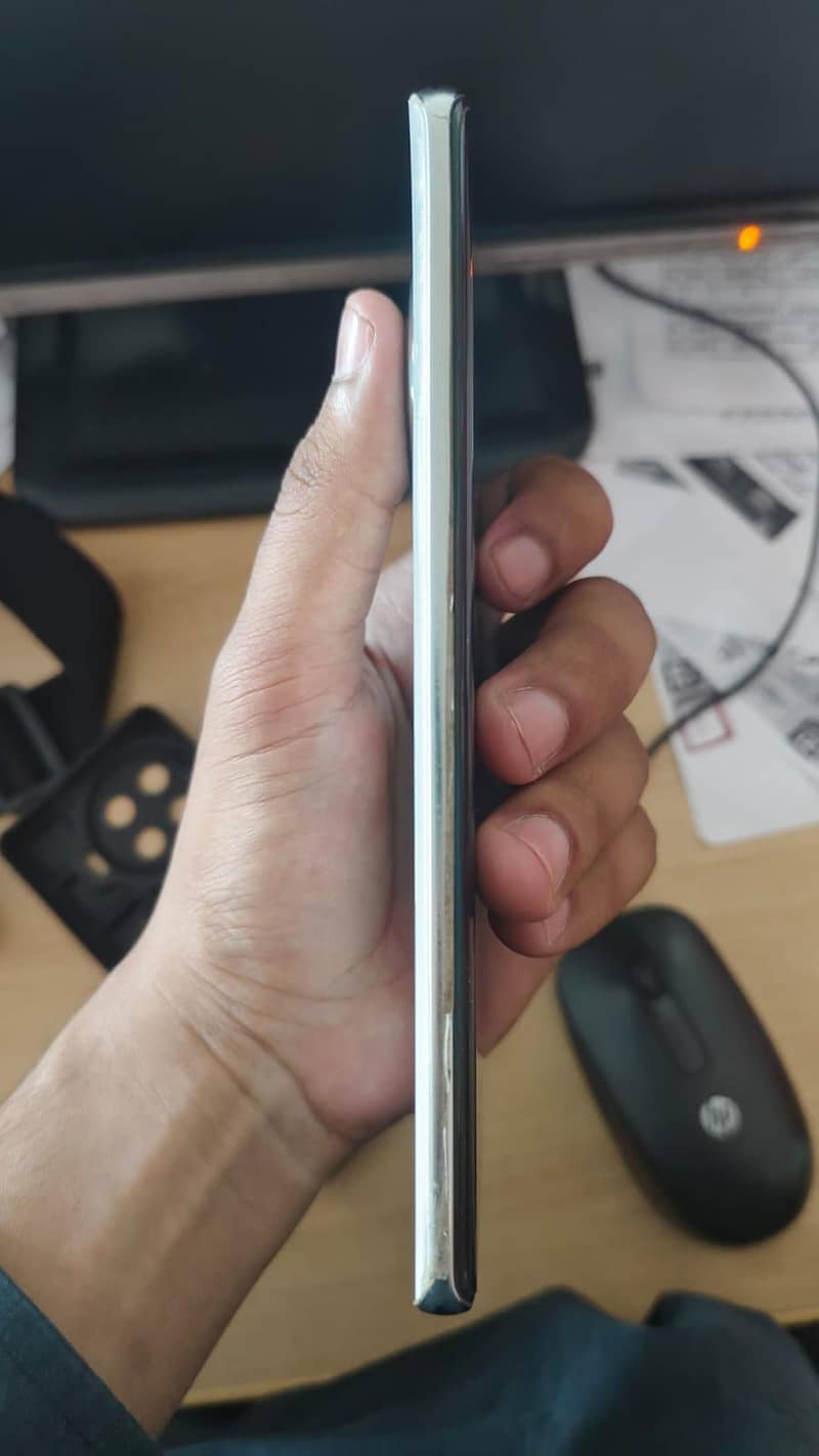 Tecno Spark 20 Pro Plus 4