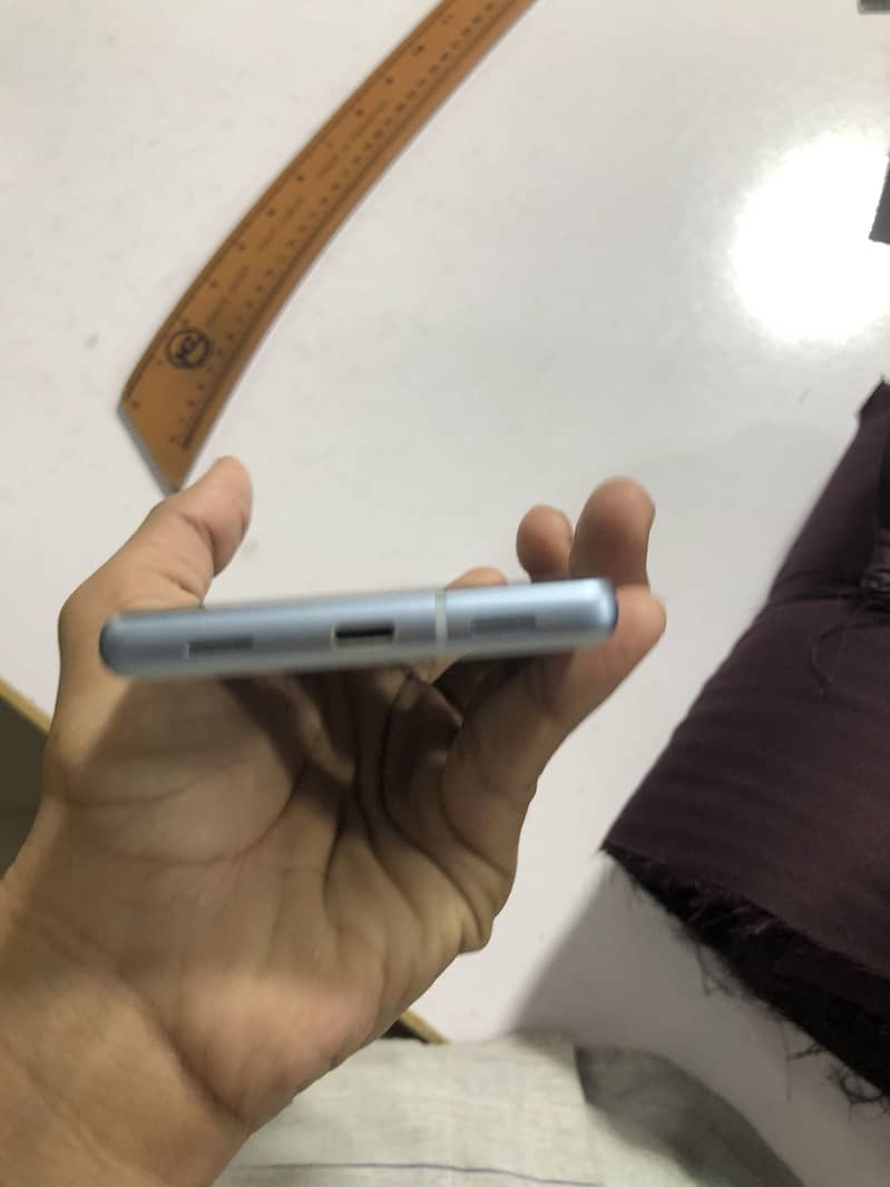 Google Pixel 7a 4