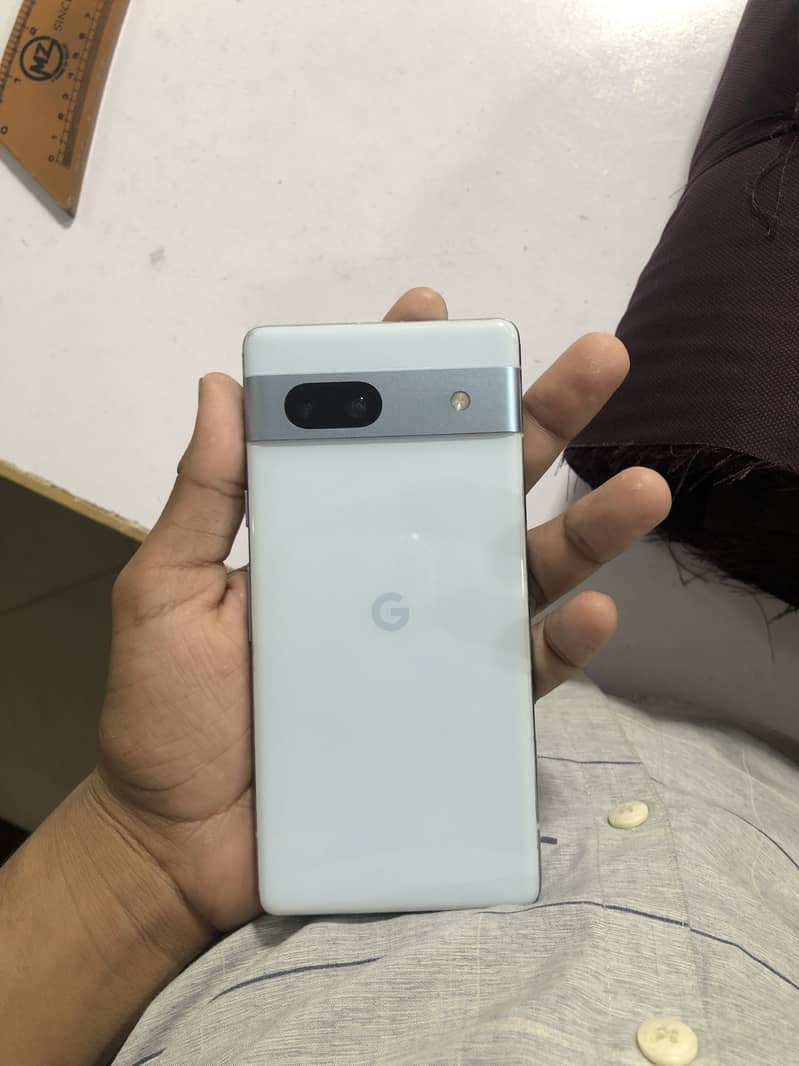 Google Pixel 7a 5