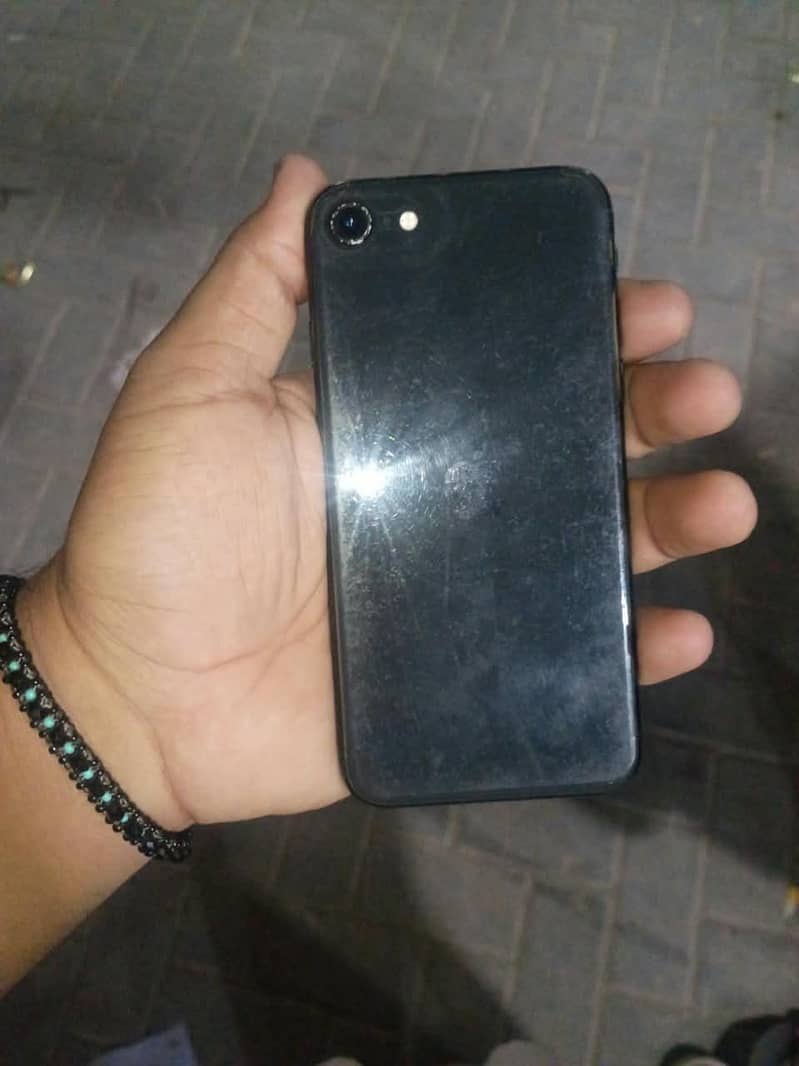 Apple iPhone SE 0