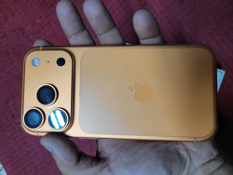 Apple iPhone 17 Pro 1