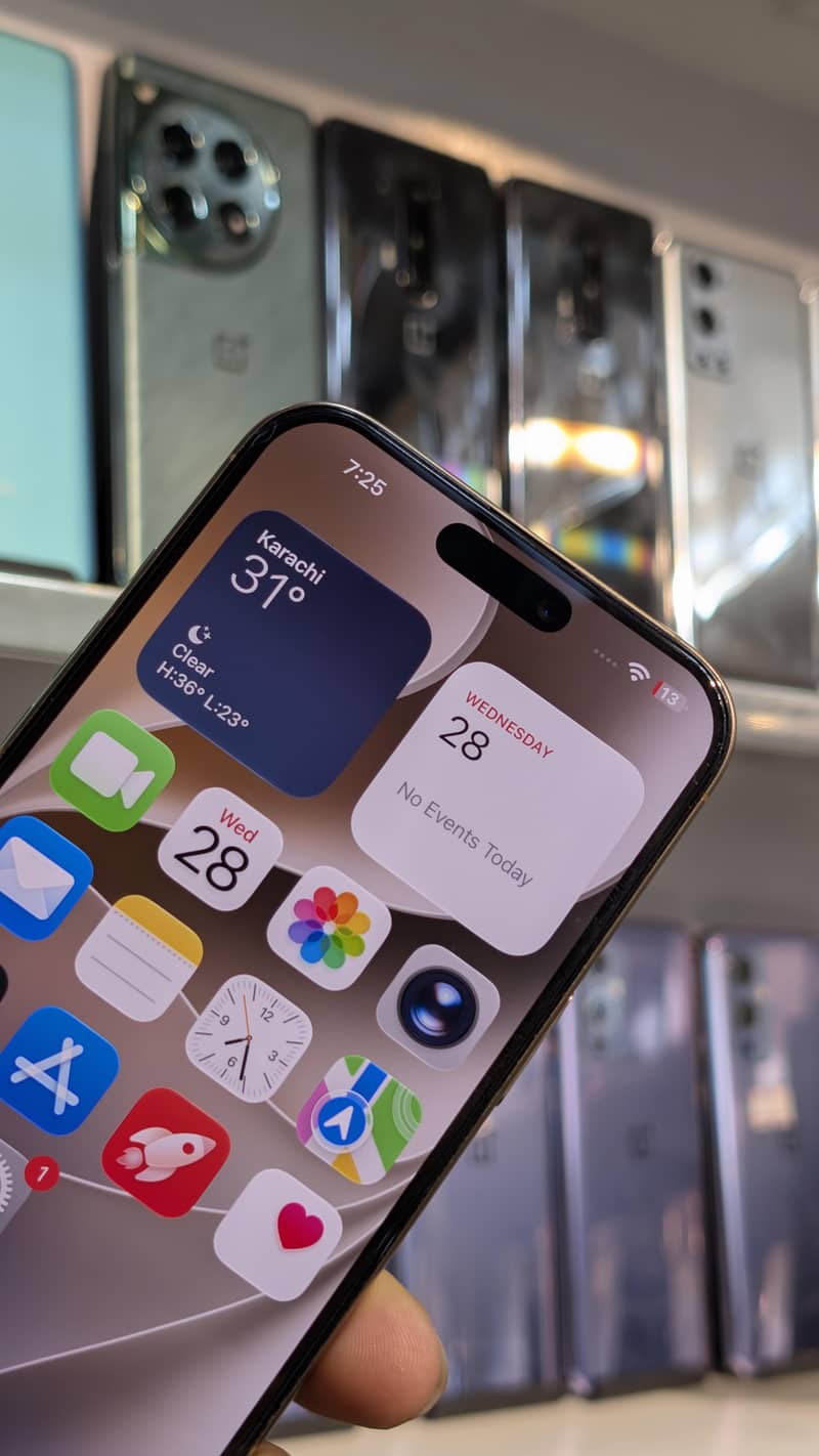 Apple iPhone 16 Pro Max 5