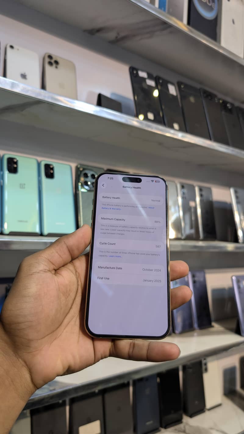 Apple iPhone 16 Pro Max 6
