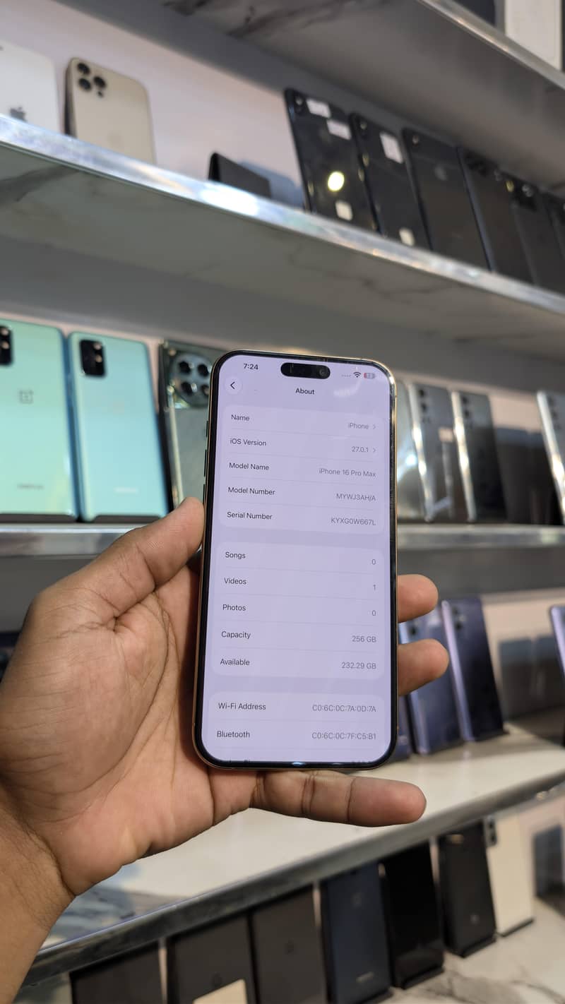 Apple iPhone 16 Pro Max 7