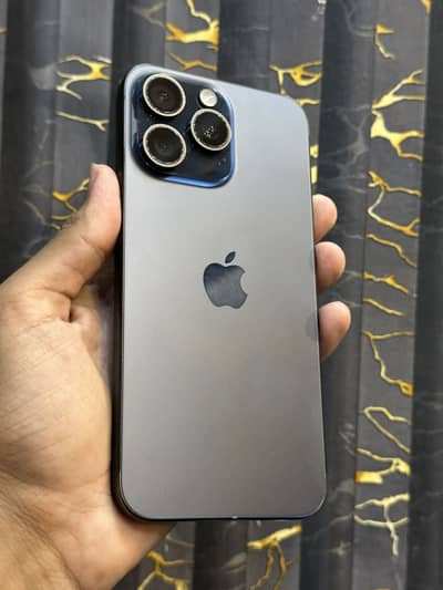 Apple iPhone 15 Pro Max