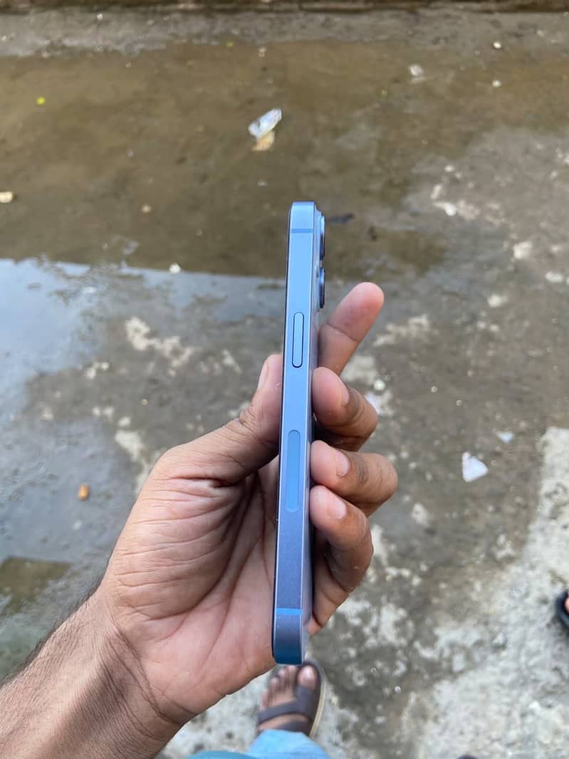 Apple iPhone 14 8