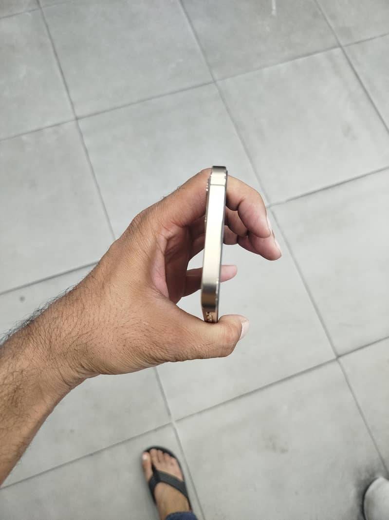 Apple iPhone 12 Pro 4
