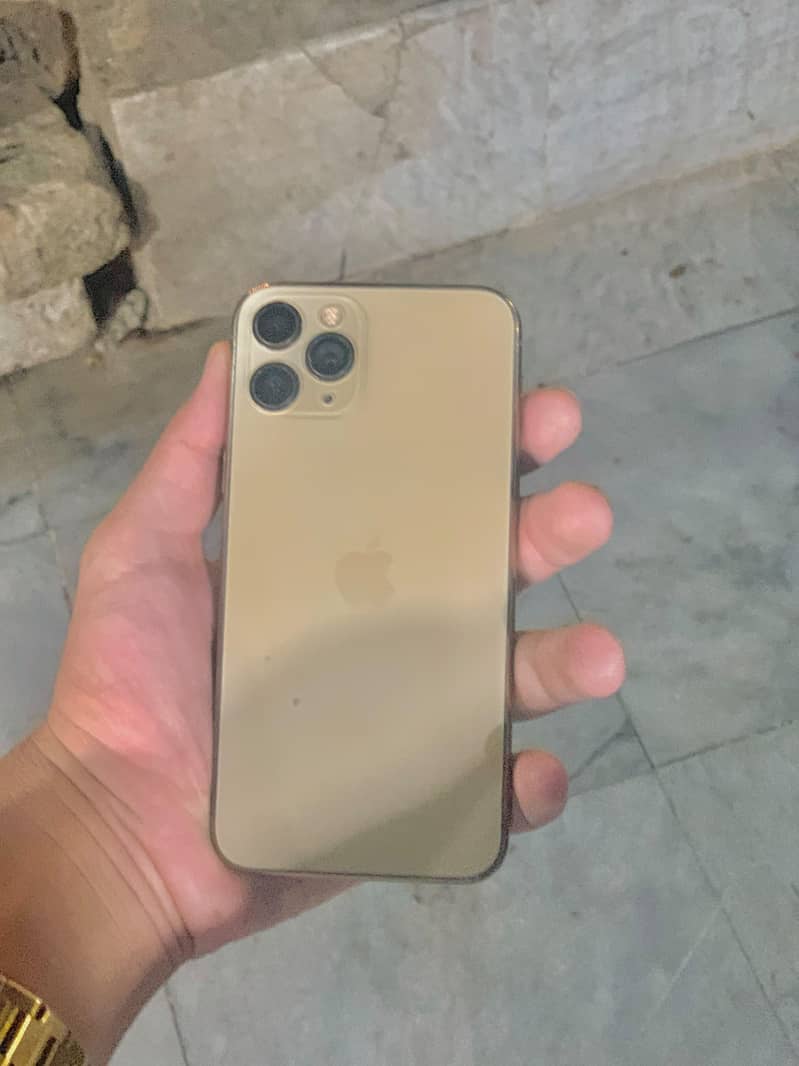 Apple iPhone 11 Pro 1