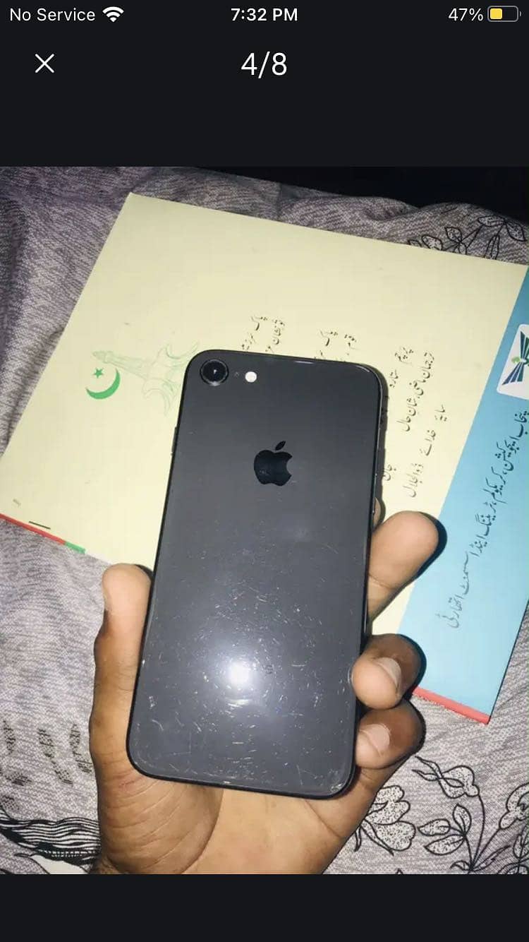 Apple iPhone 8 3