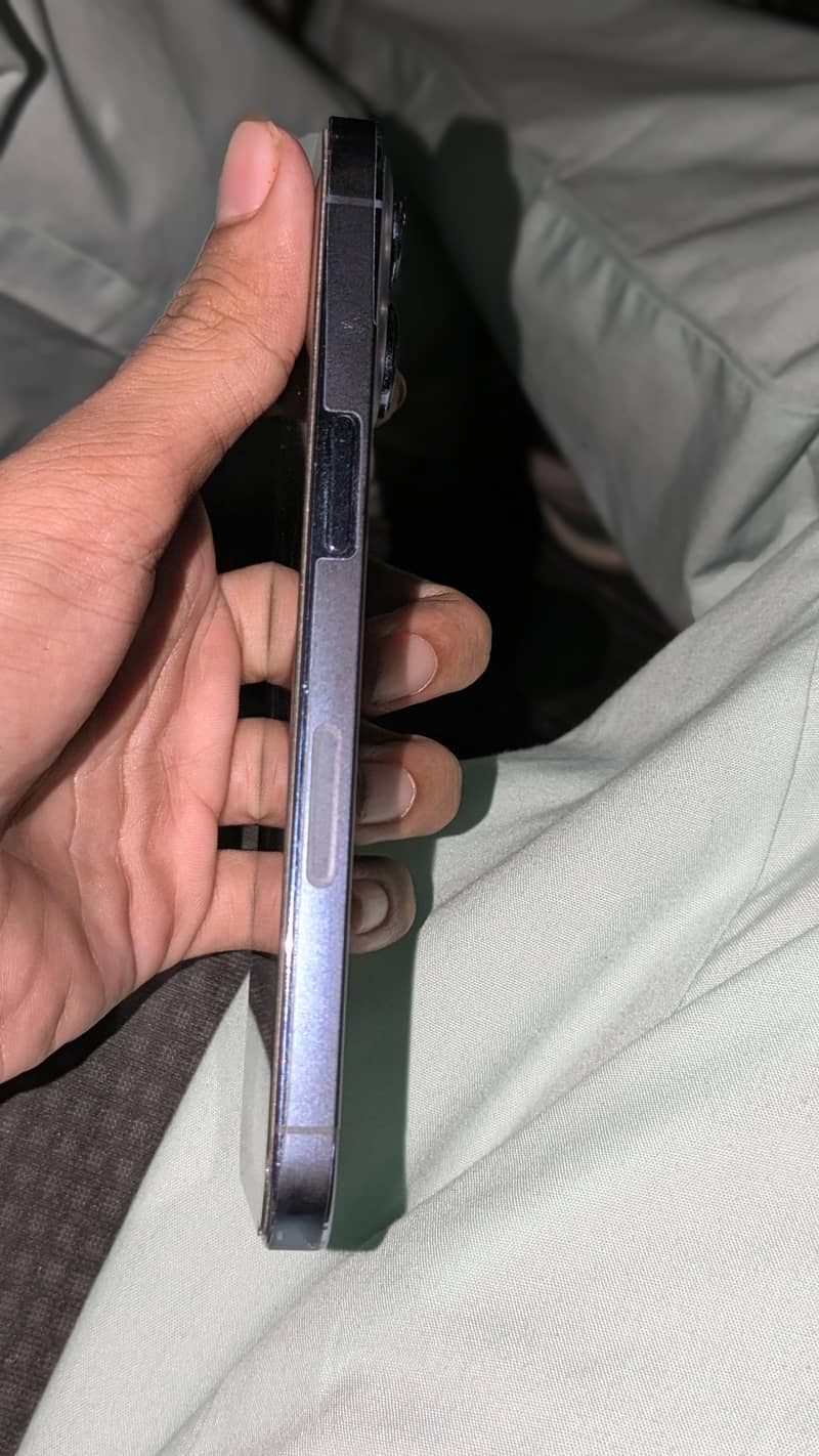 Apple iPhone 13 Pro 1