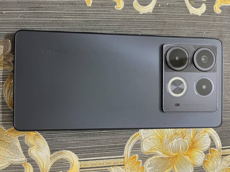 Infinix Note 40 1