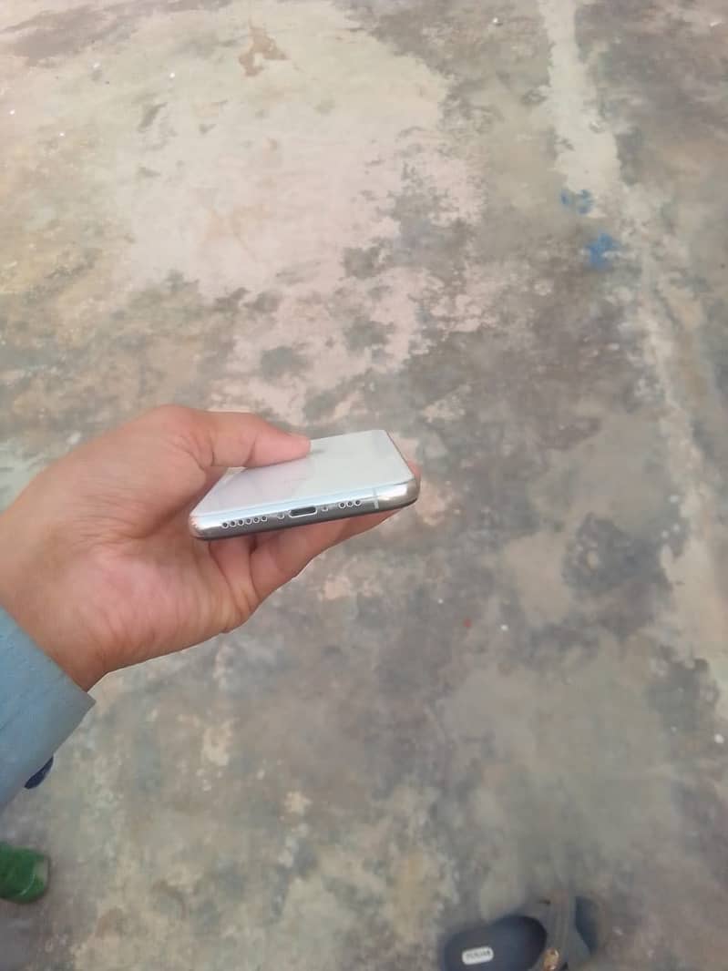 Apple iPhone XS 2