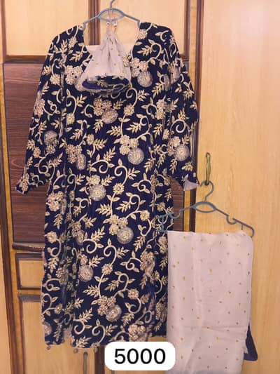 FANCY DRESS FOR SALE SECOND HAND