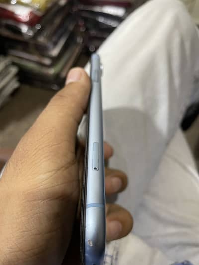 Apple iPhone XR