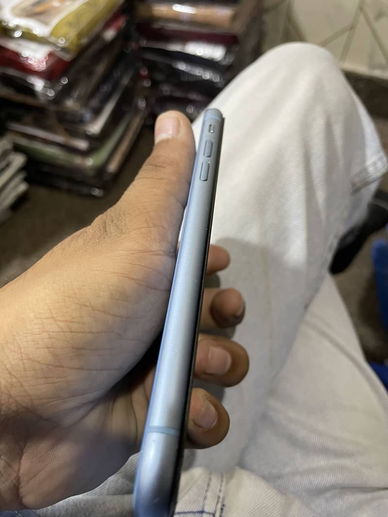 Apple iPhone XR 3