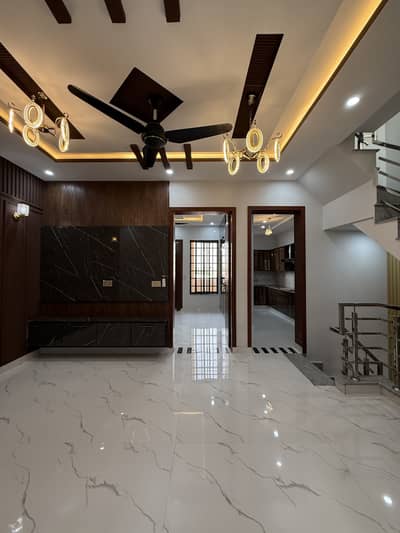 UPPER PORTION BRAND NEW FOR RENT