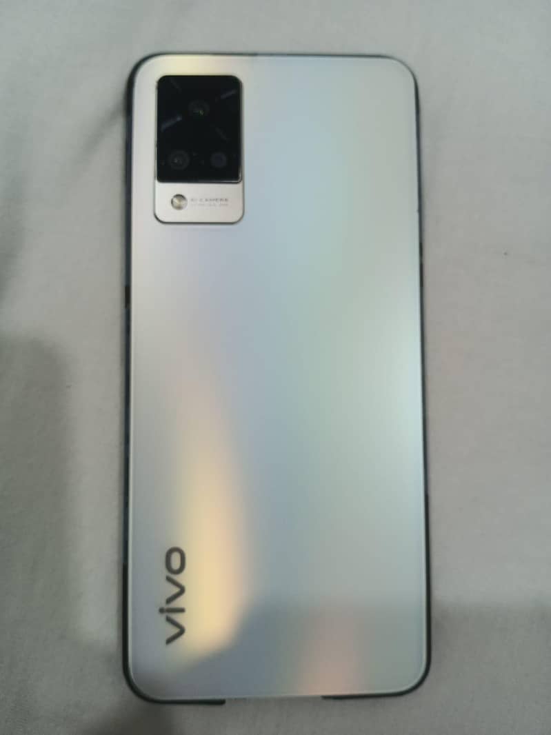 Vivo V21 0