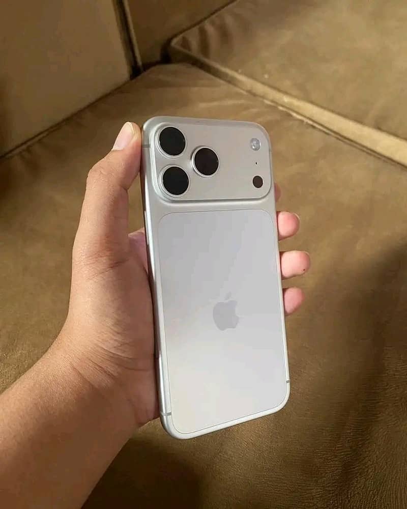 Apple iPhone 17 Pro Max 2