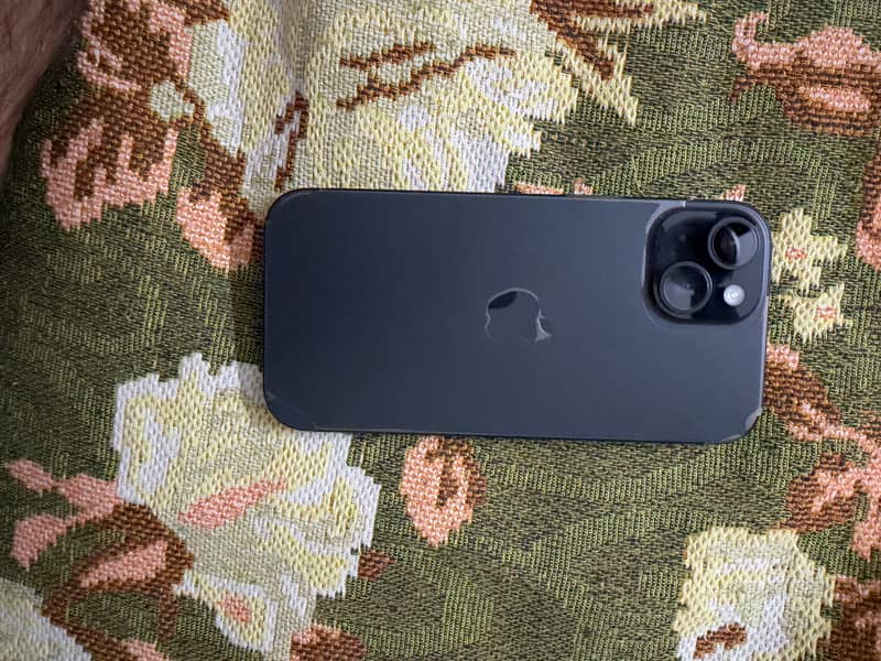 Apple iPhone 15 jv 1