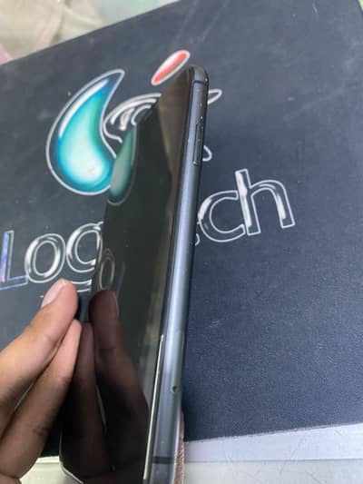 I PHONE 11