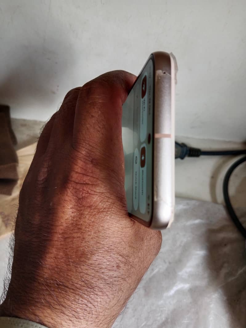 Google Pixel 8 2