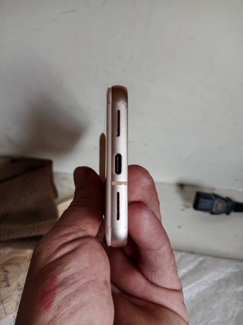 Google Pixel 8 3