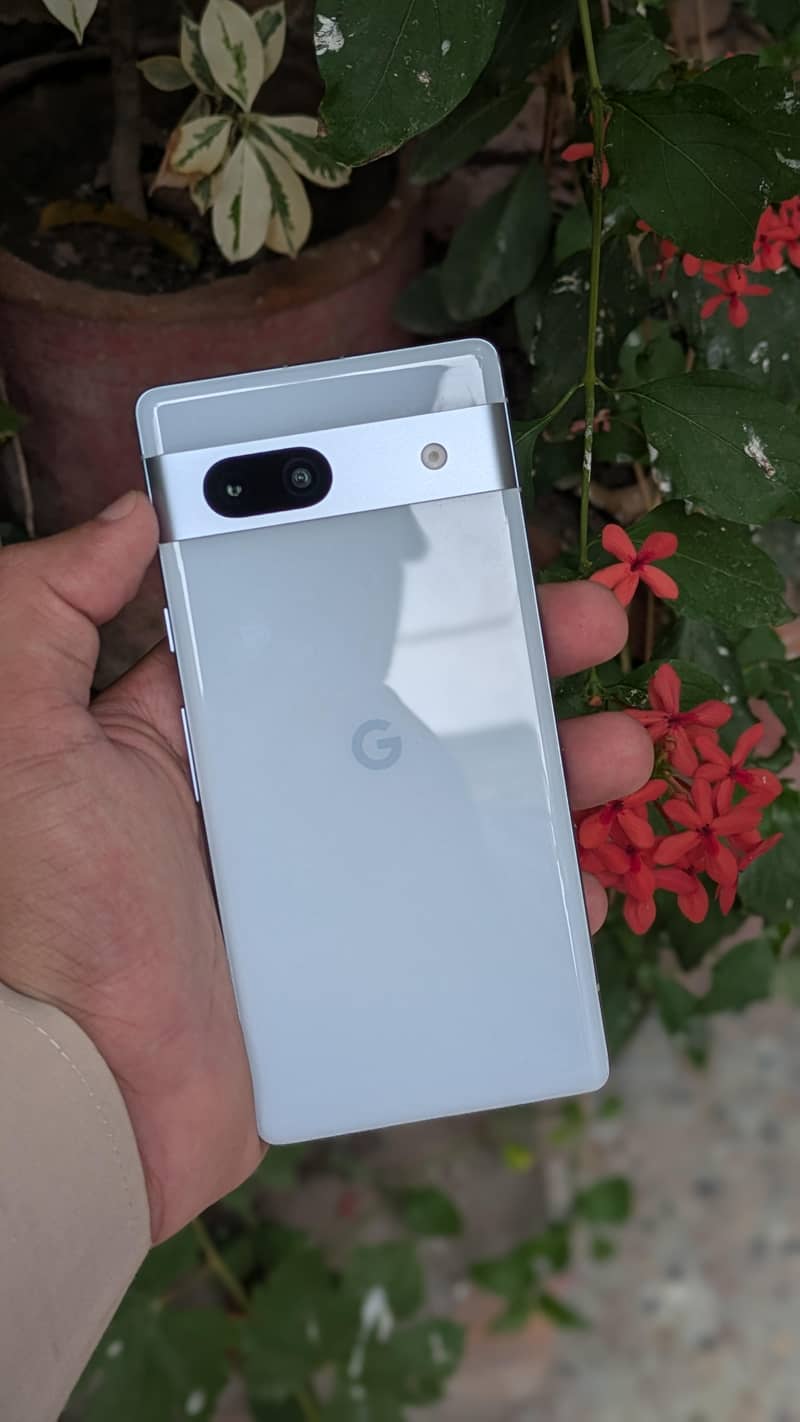 Google Pixel 7a 1