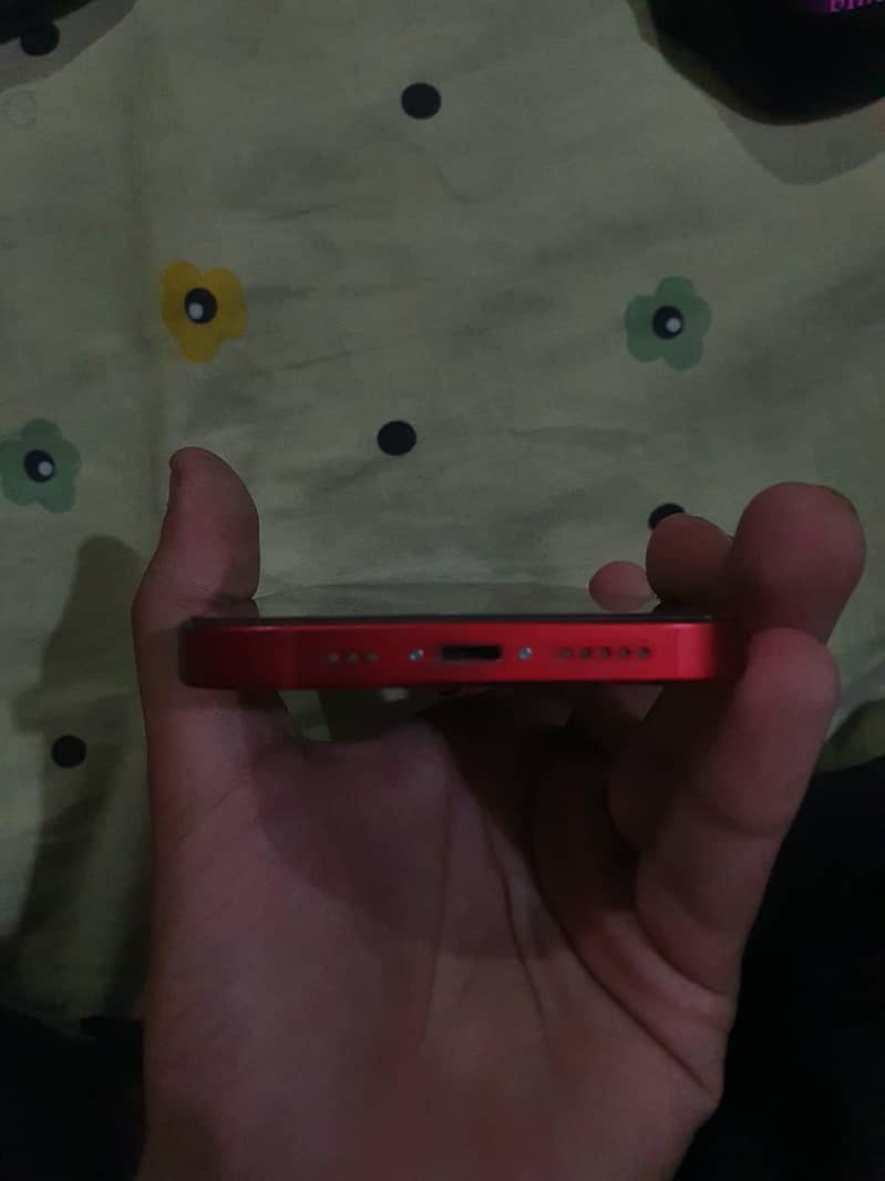 Apple iPhone 13 3