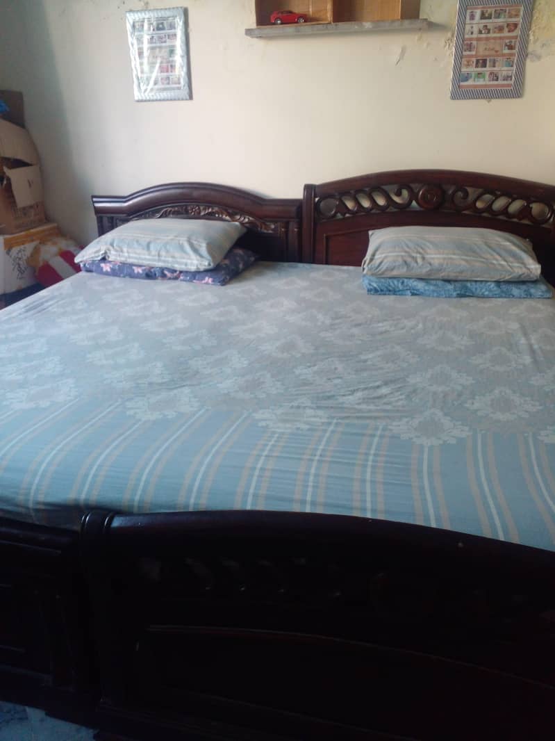 Two single beds for sell 0
