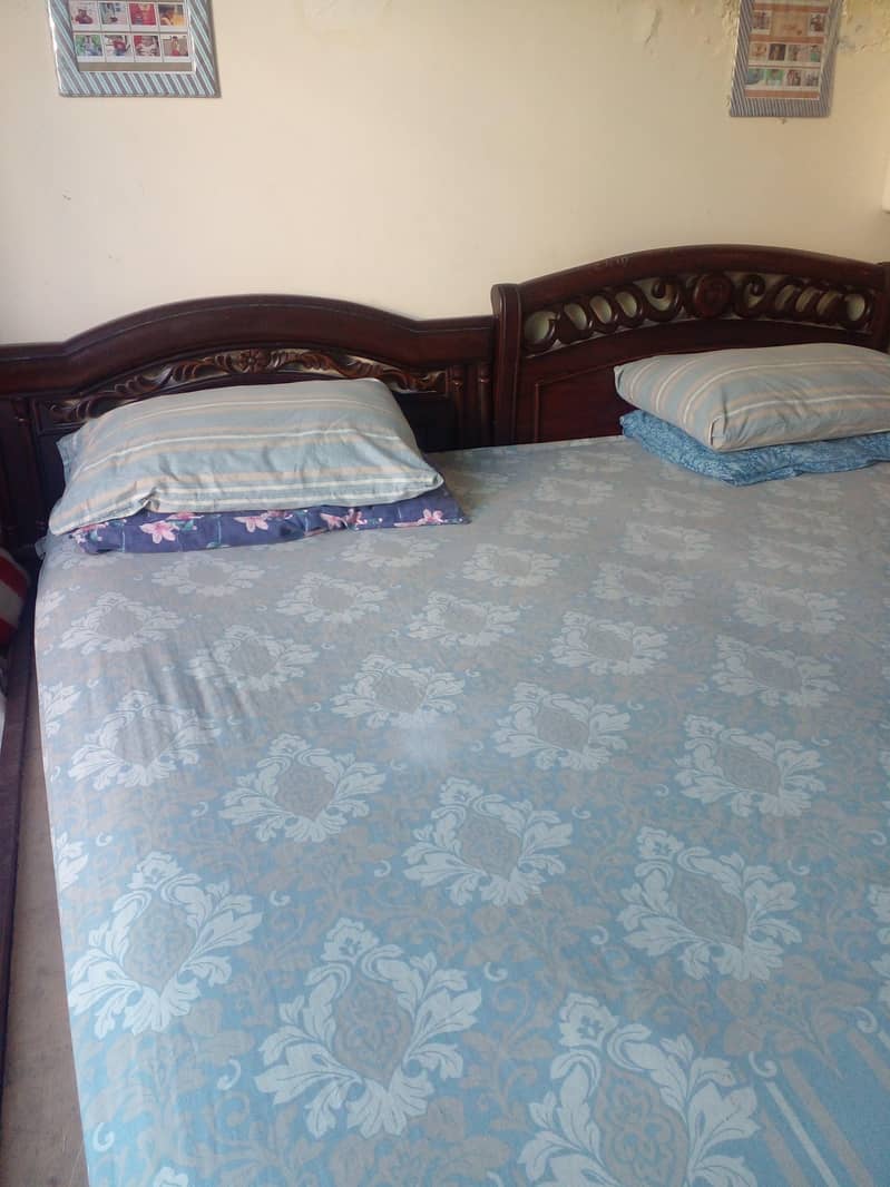 Two single beds for sell 2
