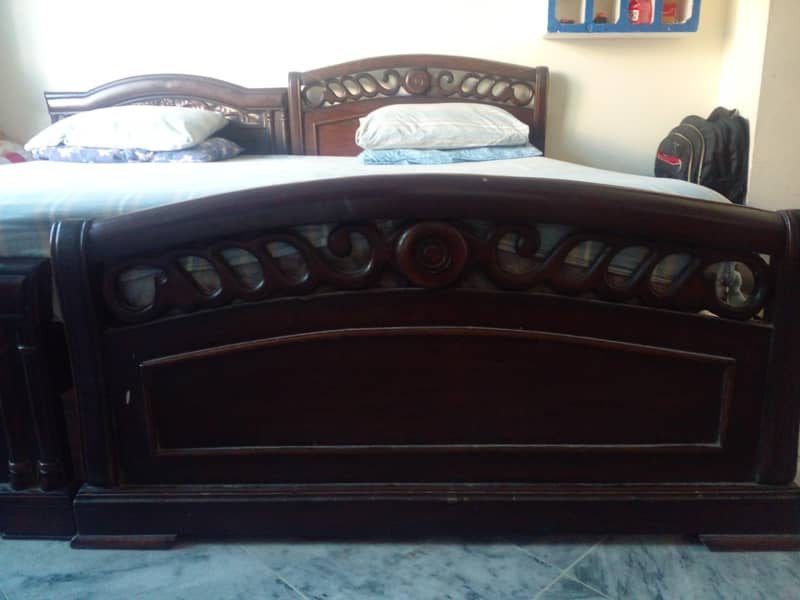Two single beds for sell 3