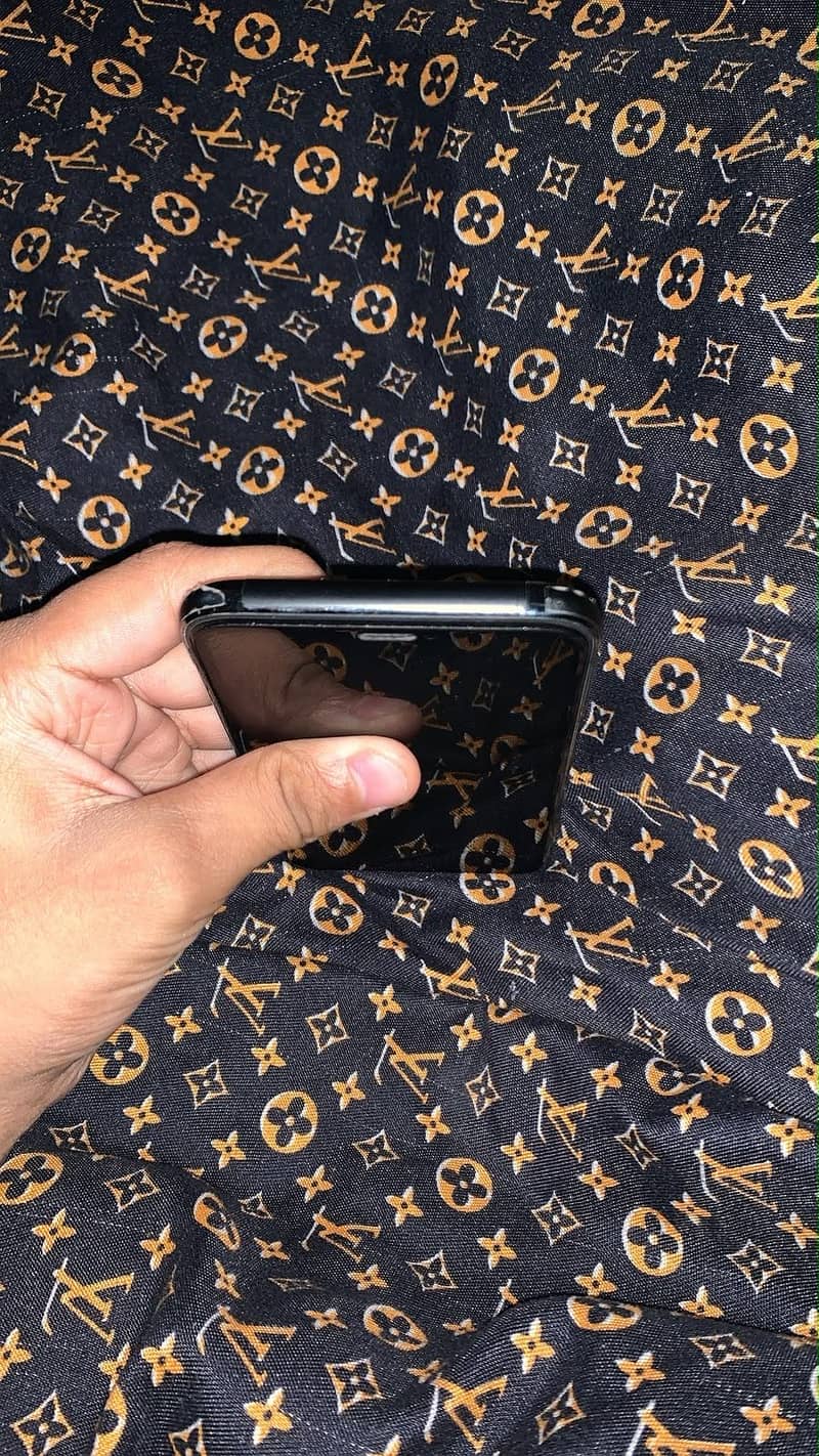 Apple iPhone 11 Pro 5