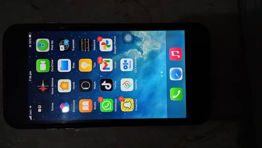 Apple iPhone 7 Plus 128 gb sim chlti h mere ps 4 month ho gy h chl r