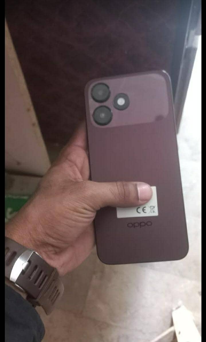 OPPO A6C 3