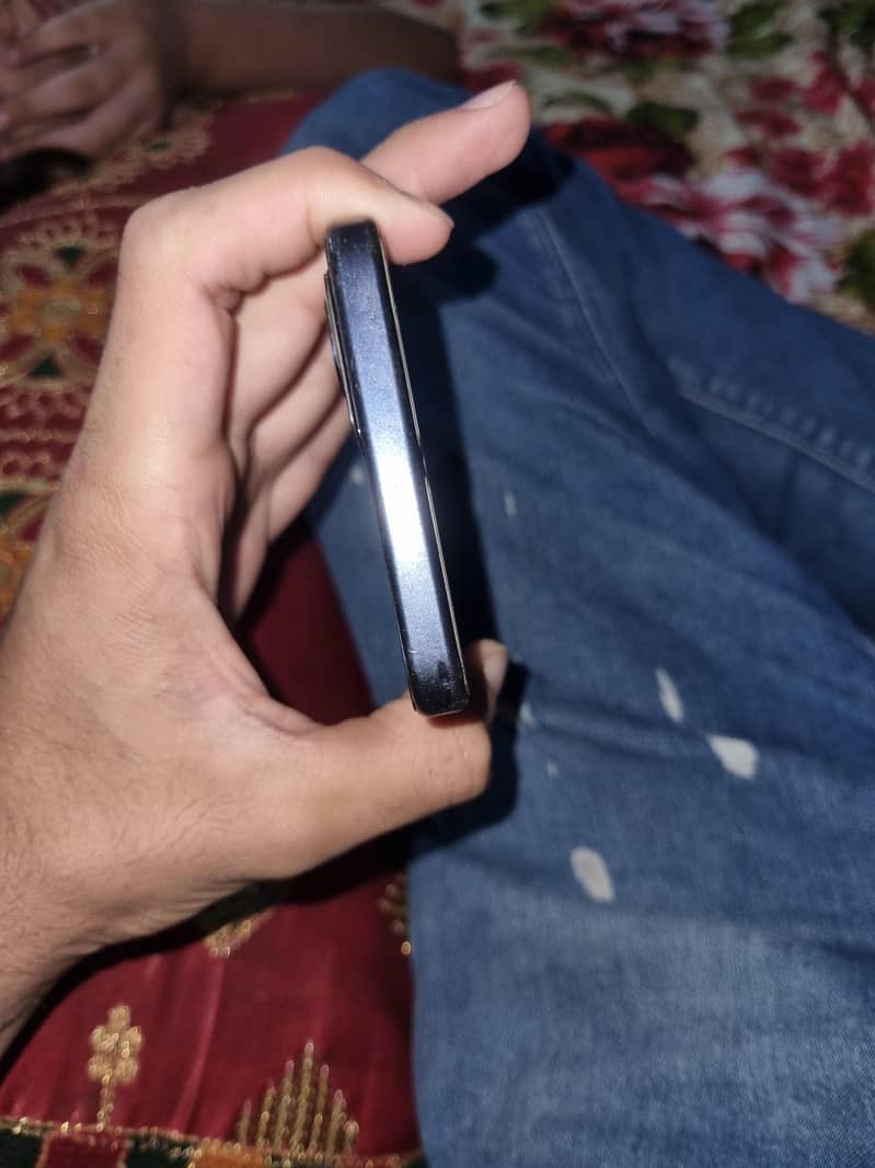 Itel City 100 5