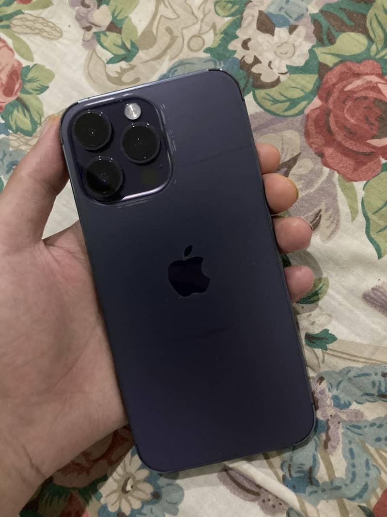 Apple iPhone 14 Pro Max 1