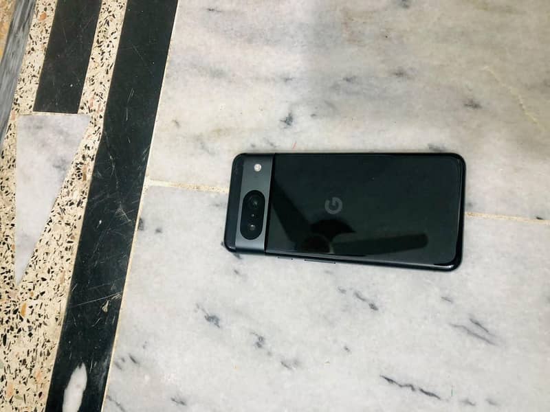 Google Pixel 8 1