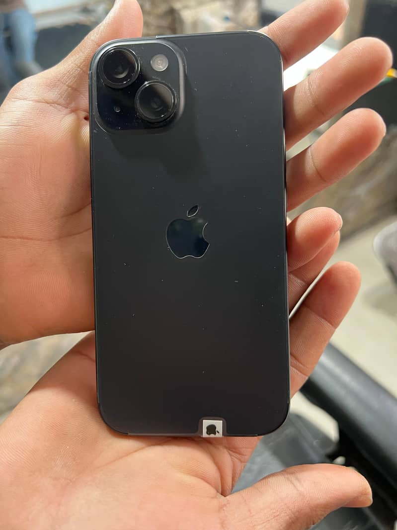 Apple iPhone 15 9