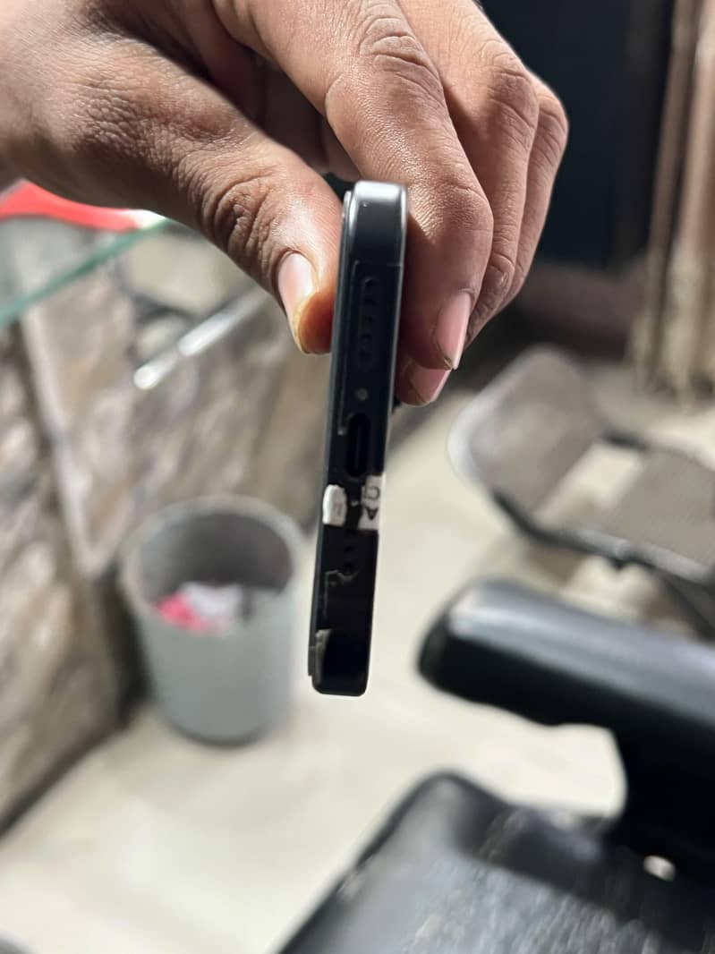Apple iPhone 15 10