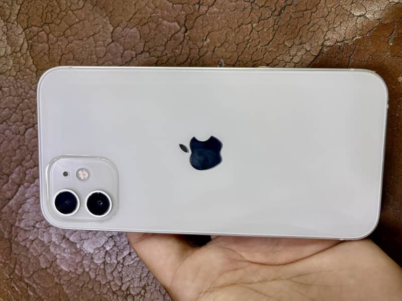 Apple iPhone 12 2