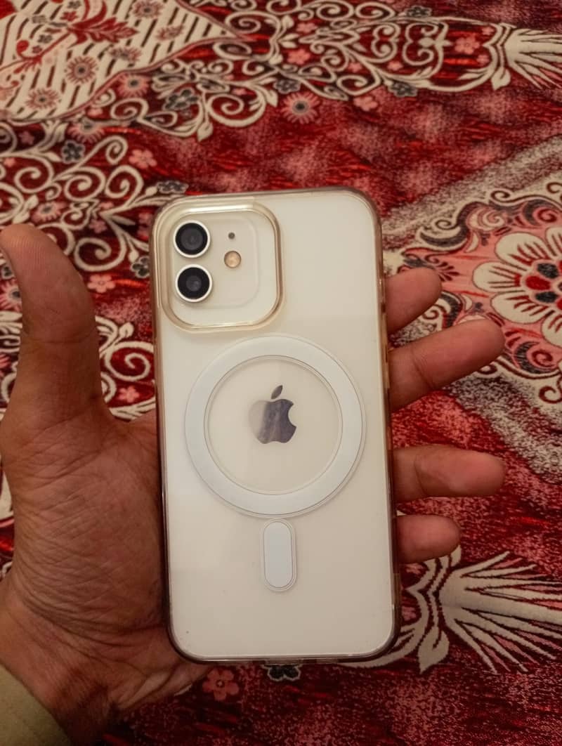 Apple iPhone 12 2