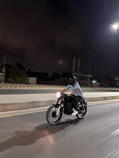 Suzuki GS 150 2015 fully Modified to cafe racer for sale