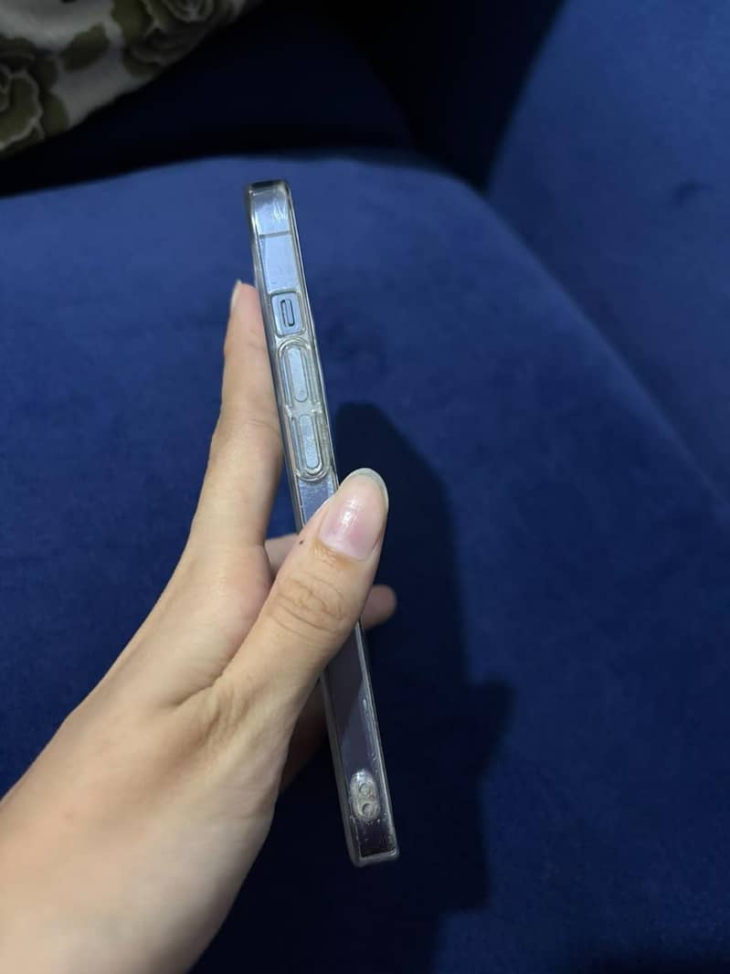 Apple iPhone 13 Pro 2