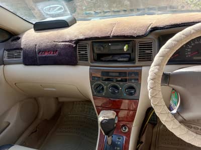 Toyota Corolla SE Saloon 2002