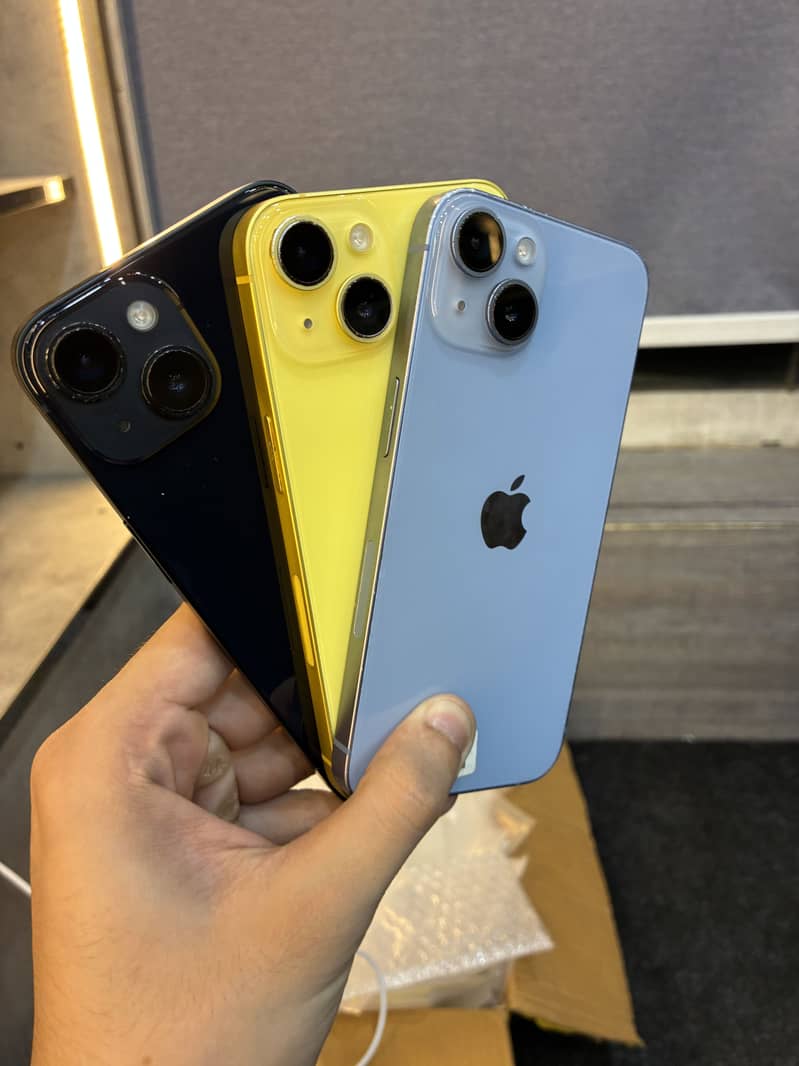 Apple iPhone 14 3