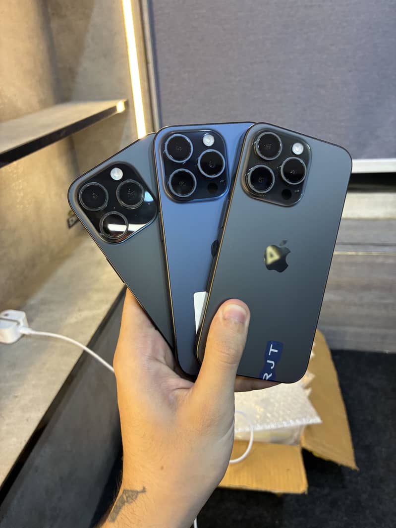 Apple iPhone 15 Pro 0